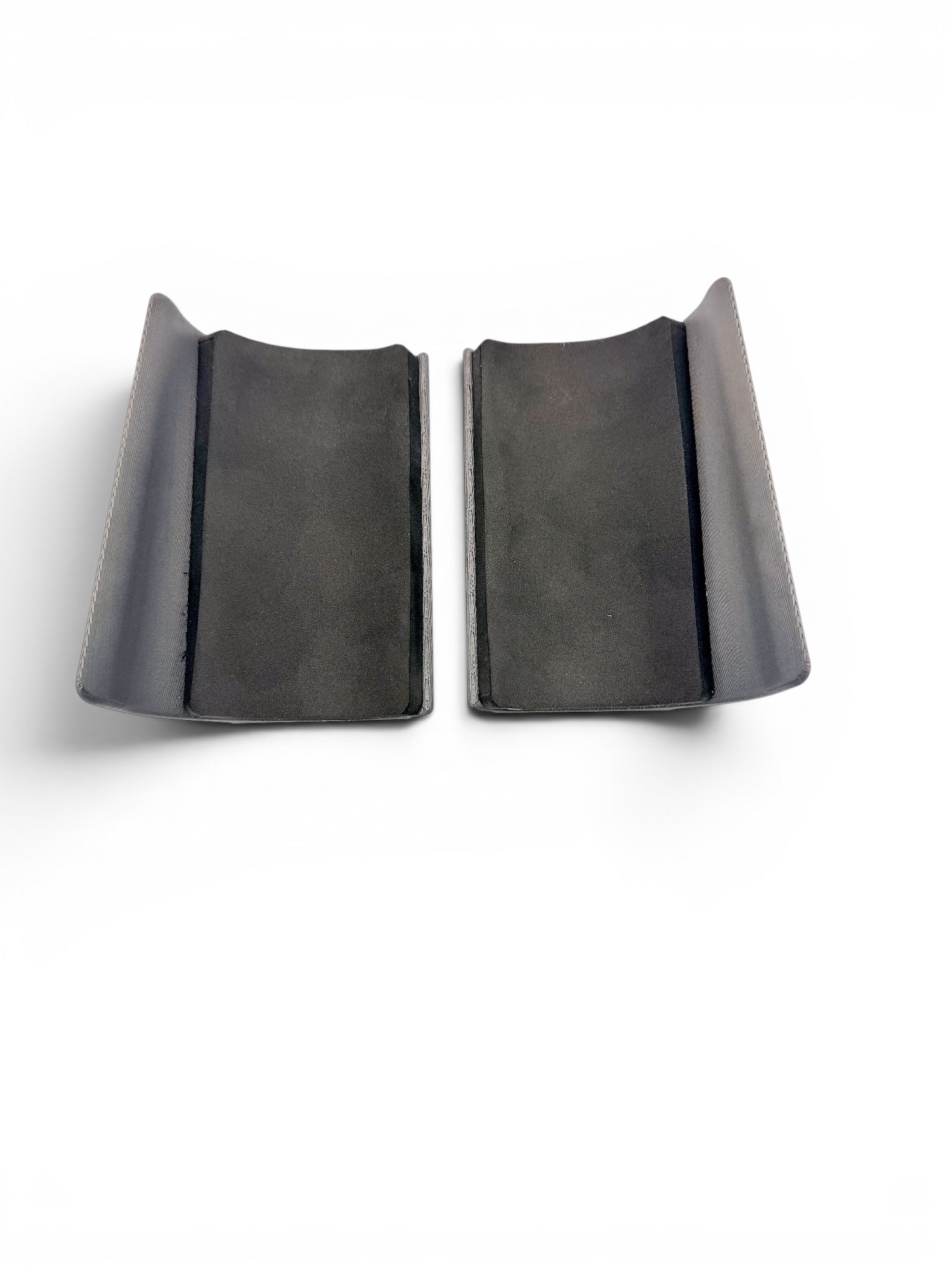 High-Sided Aero Armrest | Hold Position • AeroGain