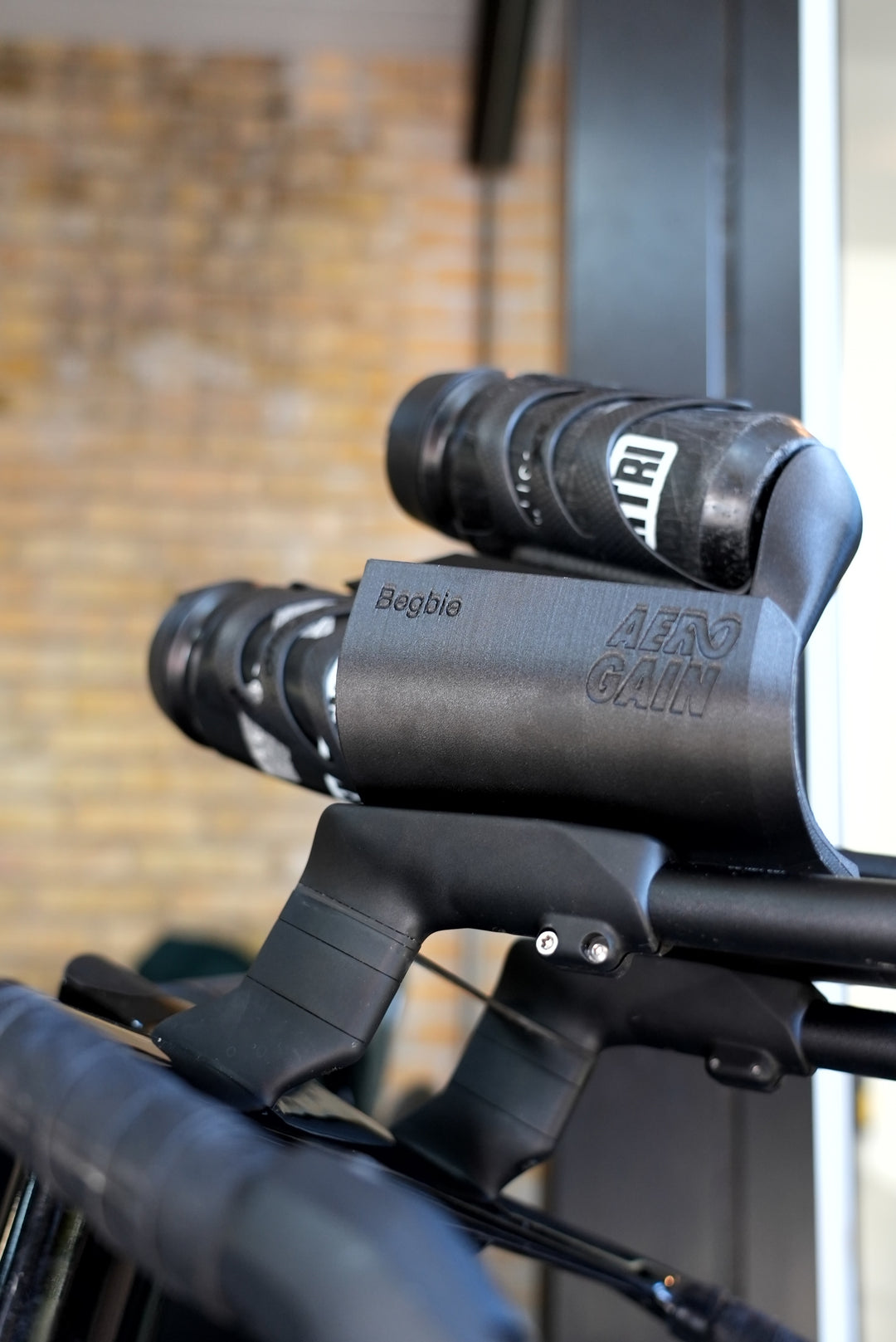 AeroGain High sided Armrest